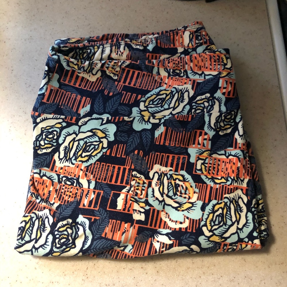 TC rose leggings